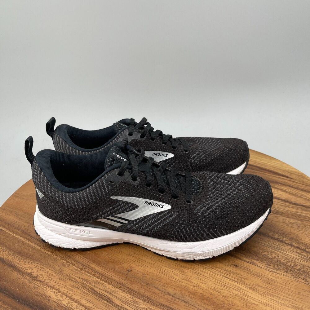 Brooks Revel 5 Shoes Womens Size 9 B Black Running Comfort Walking Sneakers Gym